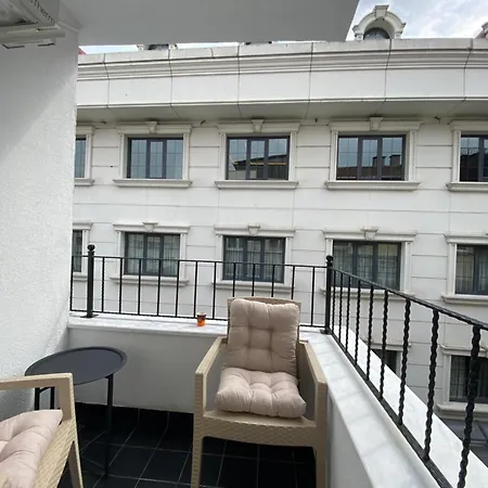 Huzur Стамбул