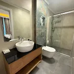Huzur Hotel
