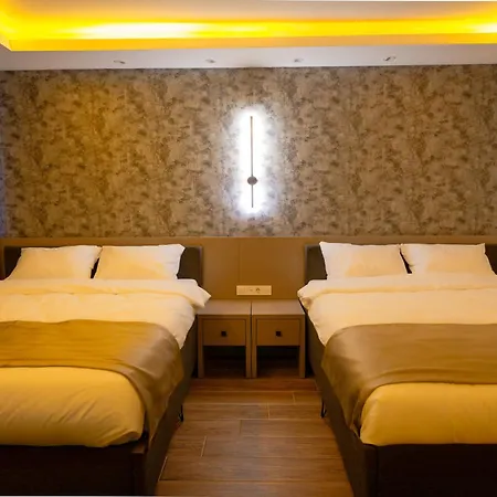 Huzur Hotel